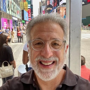 jeff-selfie-in-times-square