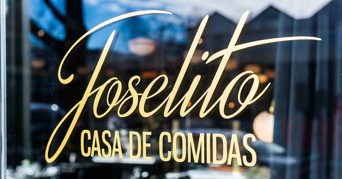 Joselito Casa de Comidas widnow